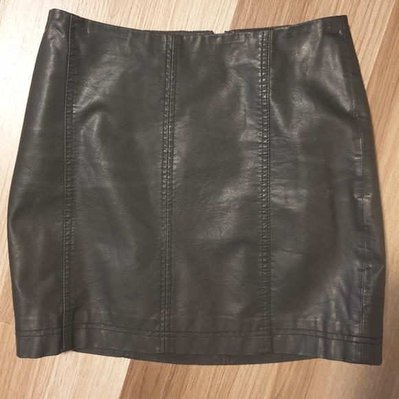 Free People Black Vegan Leather Mini Skirt - Picture 3 of 5